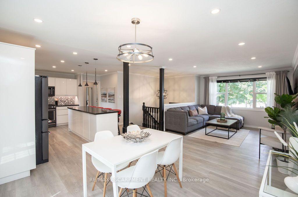 Photo 17 of 57 Valery Court, Hamilton, Gilbert — HOMEH