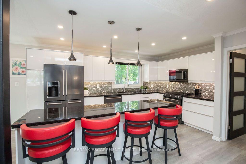 Photo 21 of 57 Valery Court, Hamilton, Gilbert — HOMEH