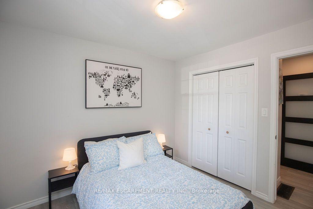 Photo 29 of 57 Valery Court, Hamilton, Gilbert — HOMEH