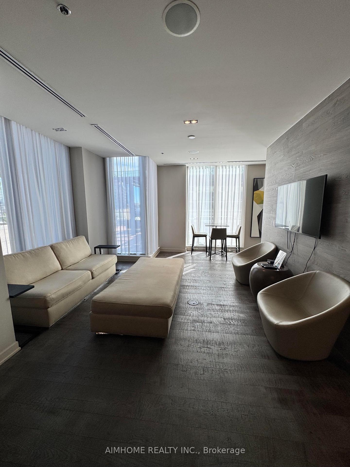Photo 6 of Unit 901, 88 Scott Street, Toronto, Church-Yonge Corridor — HOMEH
