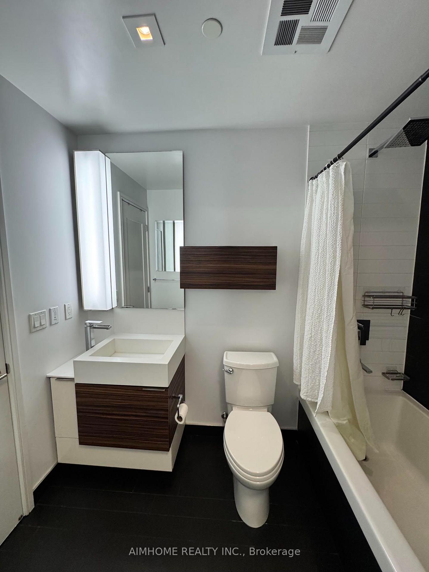 Photo 16 of Unit 901, 88 Scott Street, Toronto, Church-Yonge Corridor — HOMEH