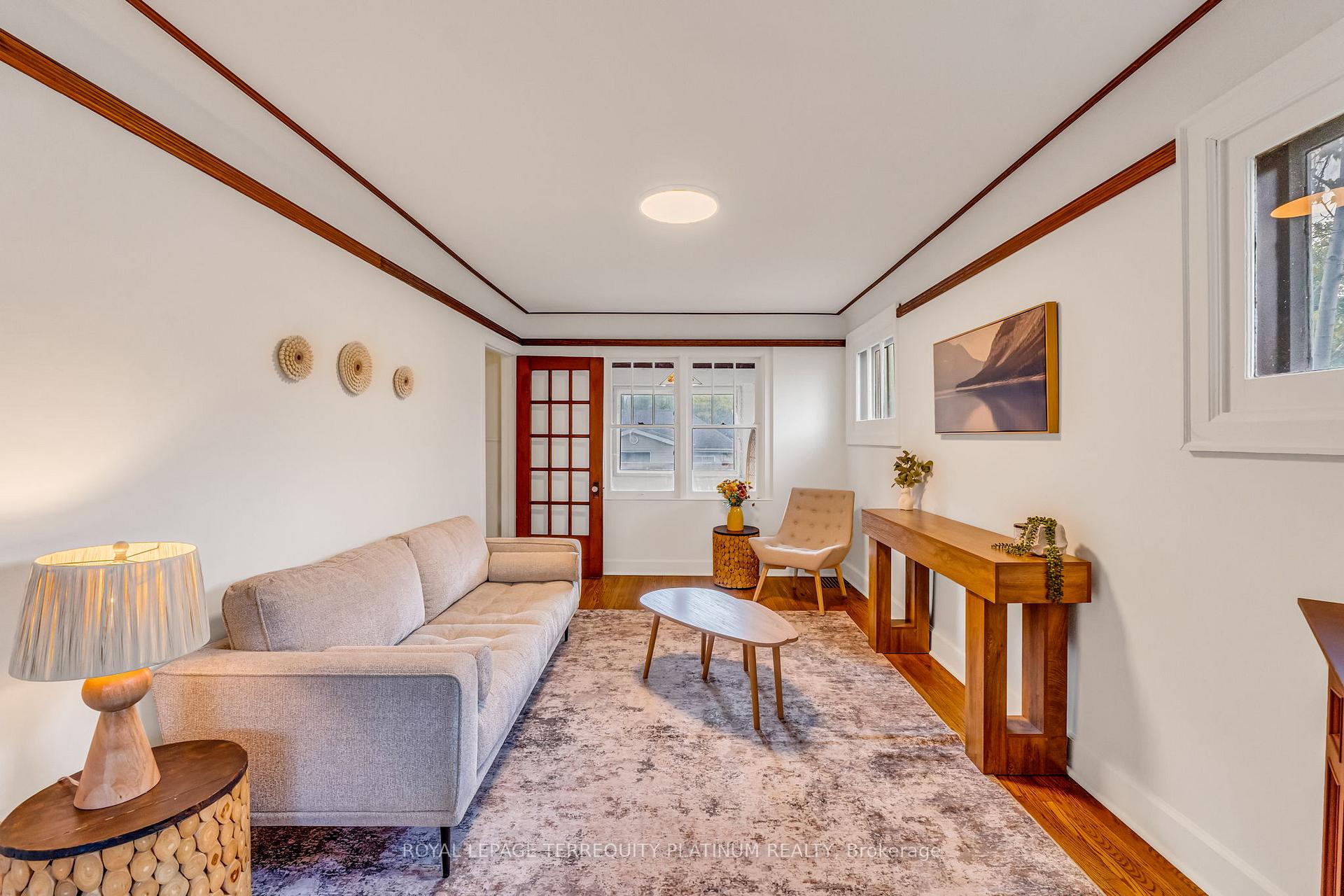 Photo 9 of 10 Locarno Avenue, Hamilton, Hamilton Beach — HOMEH