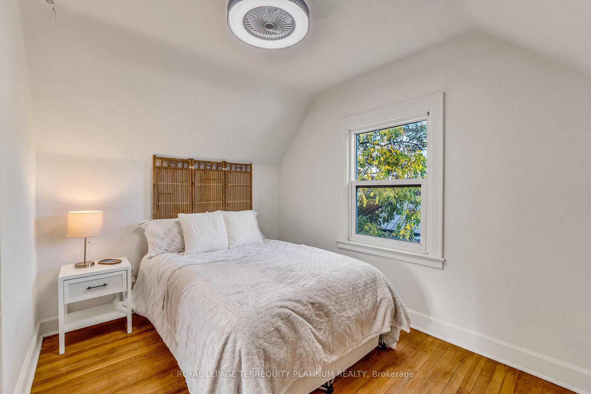 Photo 21 of 10 Locarno Avenue, Hamilton, Hamilton Beach — HOMEH