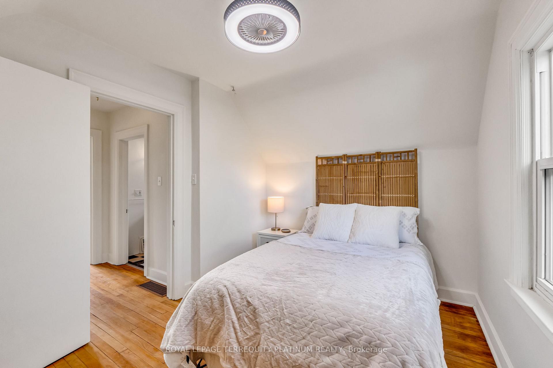 Photo 22 of 10 Locarno Avenue, Hamilton, Hamilton Beach — HOMEH