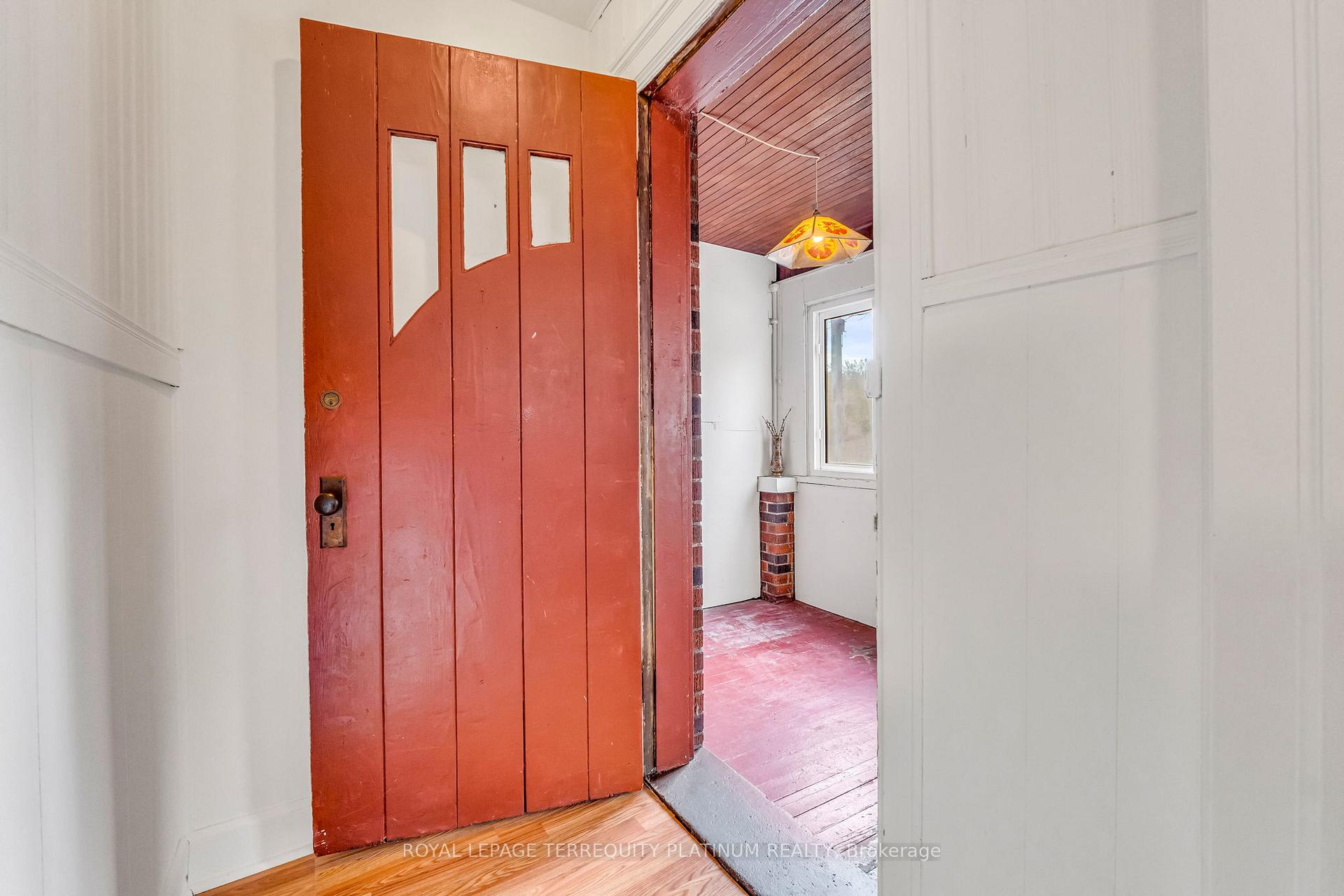 Photo 29 of 10 Locarno Avenue, Hamilton, Hamilton Beach — HOMEH