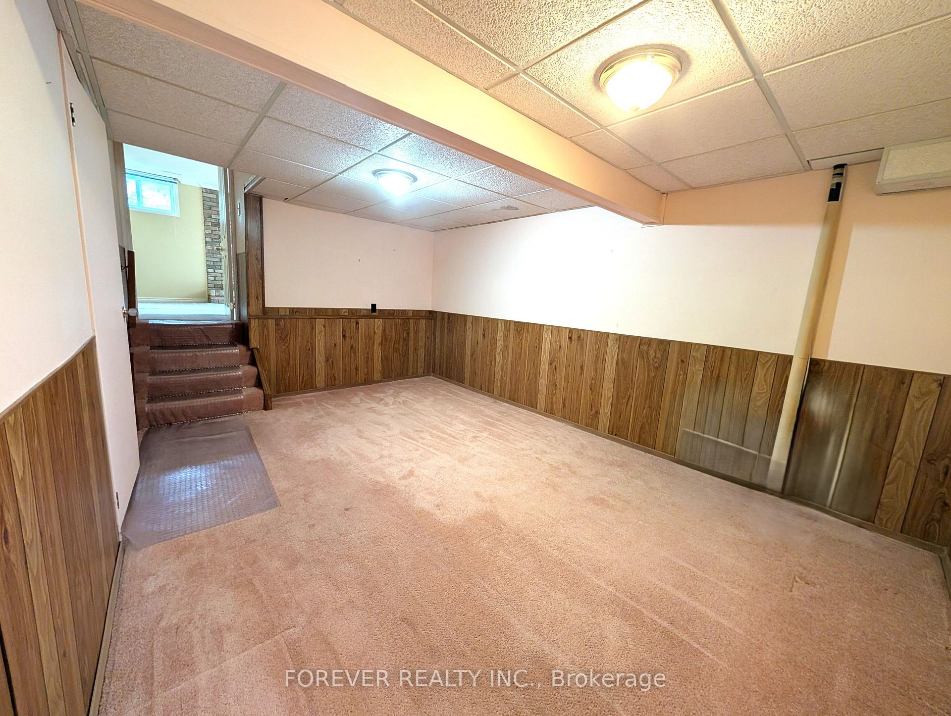 Photo 20 of 19 Portal Crescent, London, North C — HOMEH