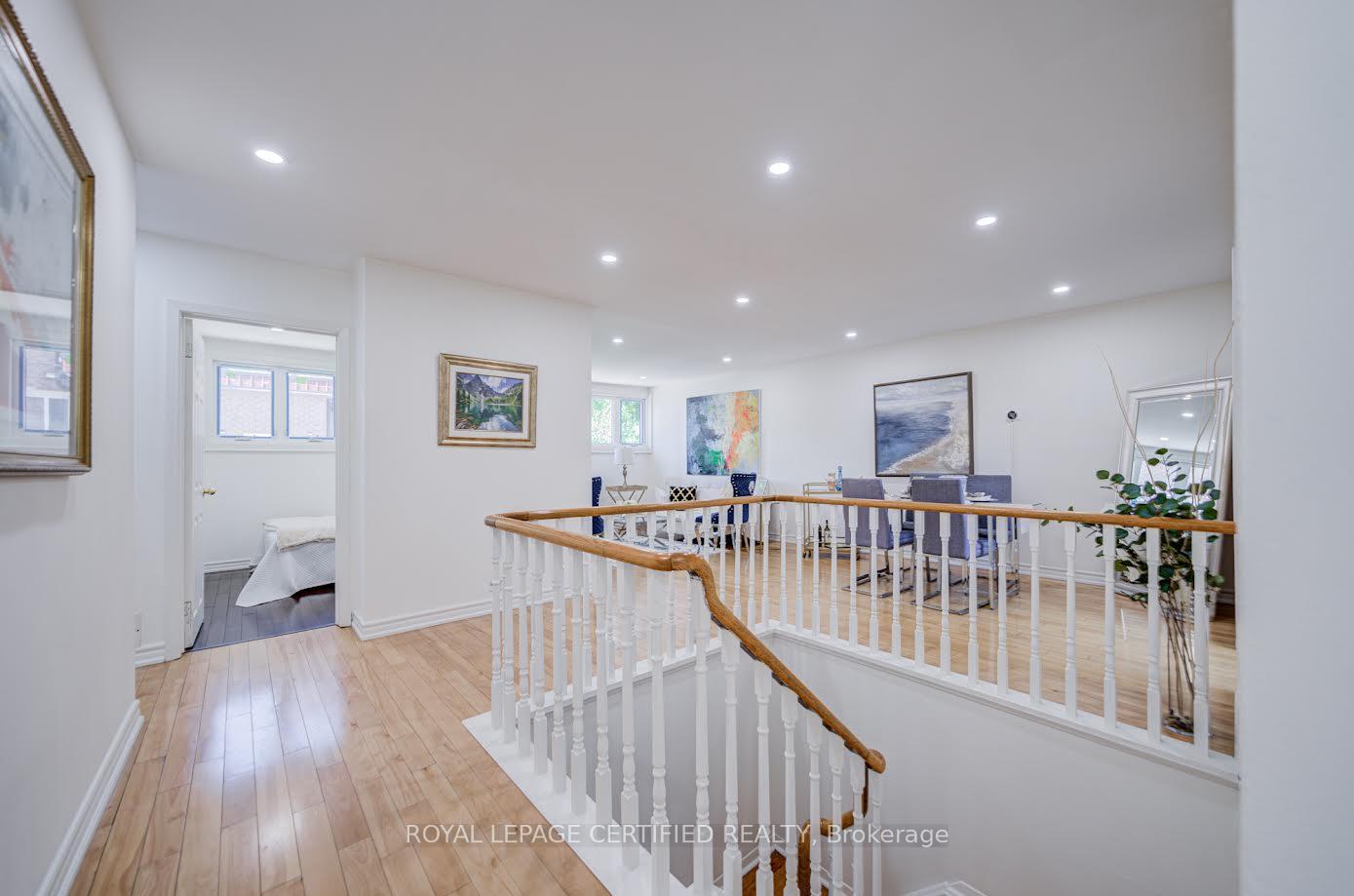 Photo 3 of 79 Samson Crescent, Scarborough, Woburn — HOMEH