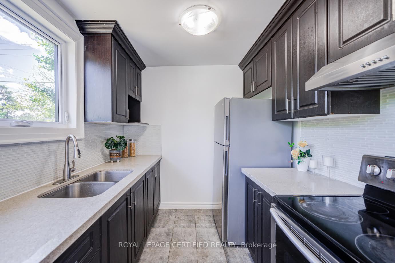 Photo 15 of 79 Samson Crescent, Scarborough, Woburn — HOMEH