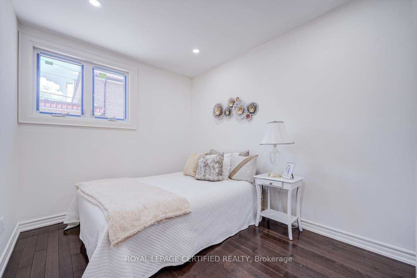 Photo 17 of 79 Samson Crescent, Scarborough, Woburn — HOMEH