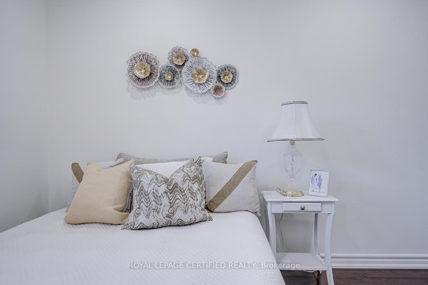 Photo 18 of 79 Samson Crescent, Scarborough, Woburn — HOMEH