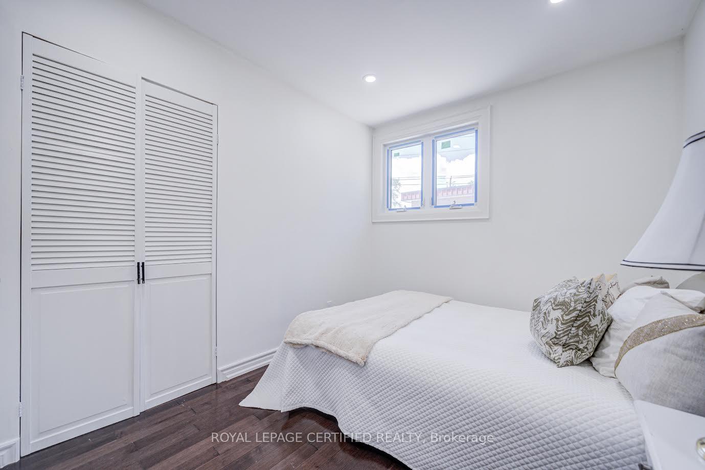 Photo 19 of 79 Samson Crescent, Scarborough, Woburn — HOMEH