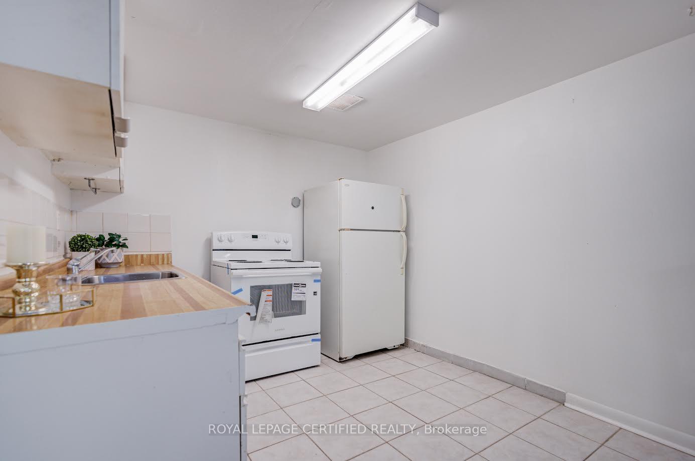 Photo 32 of 79 Samson Crescent, Scarborough, Woburn — HOMEH