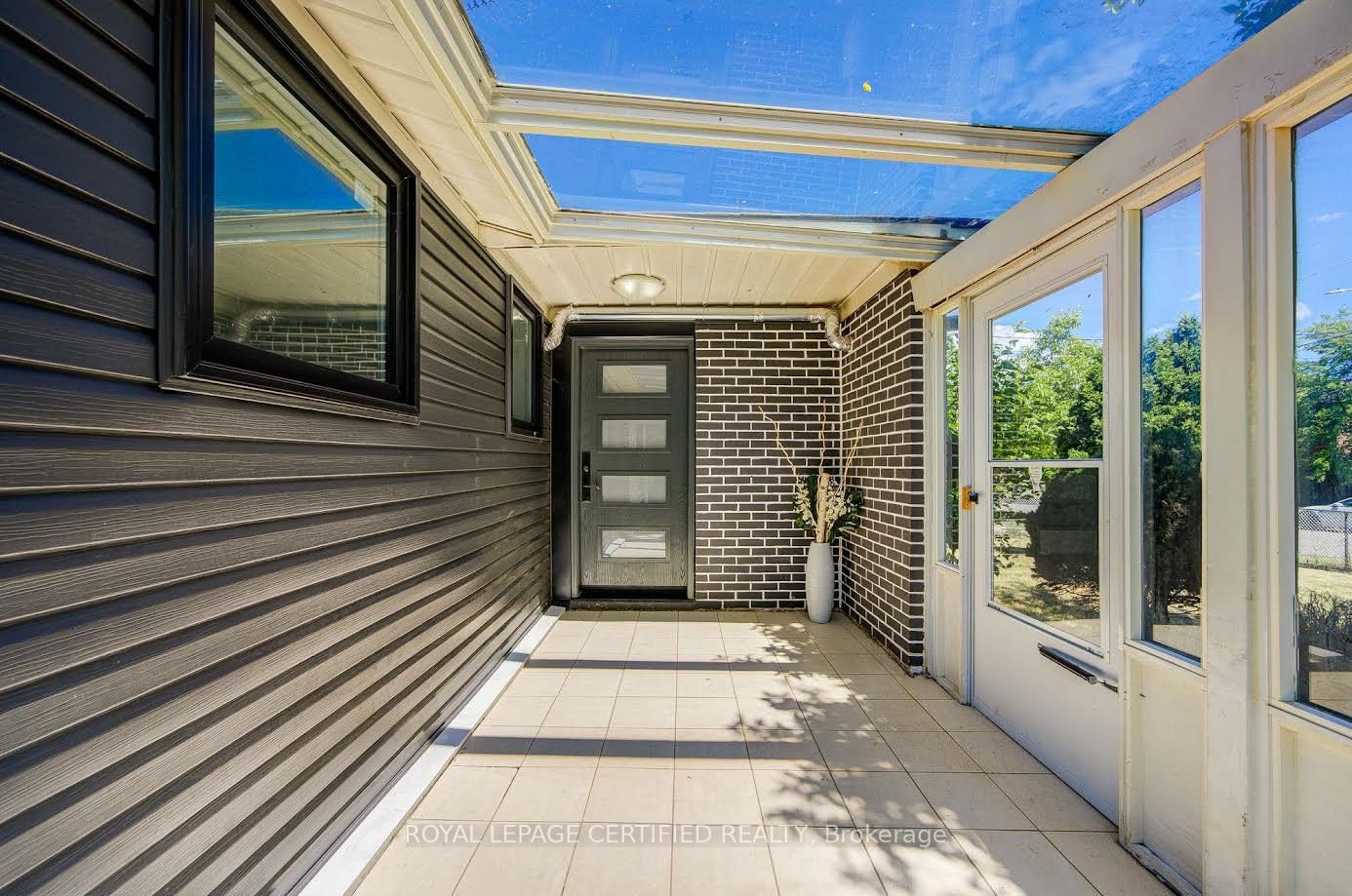 Photo 46 of 79 Samson Crescent, Scarborough, Woburn — HOMEH