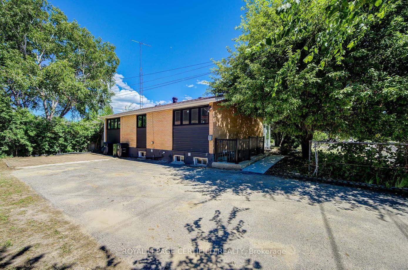Photo 47 of 79 Samson Crescent, Scarborough, Woburn — HOMEH