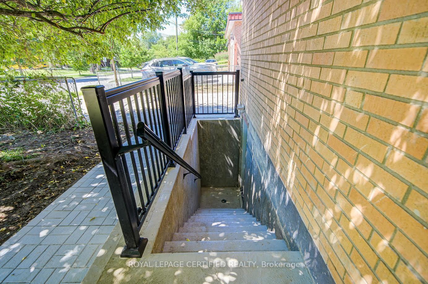 Photo 50 of 79 Samson Crescent, Scarborough, Woburn — HOMEH