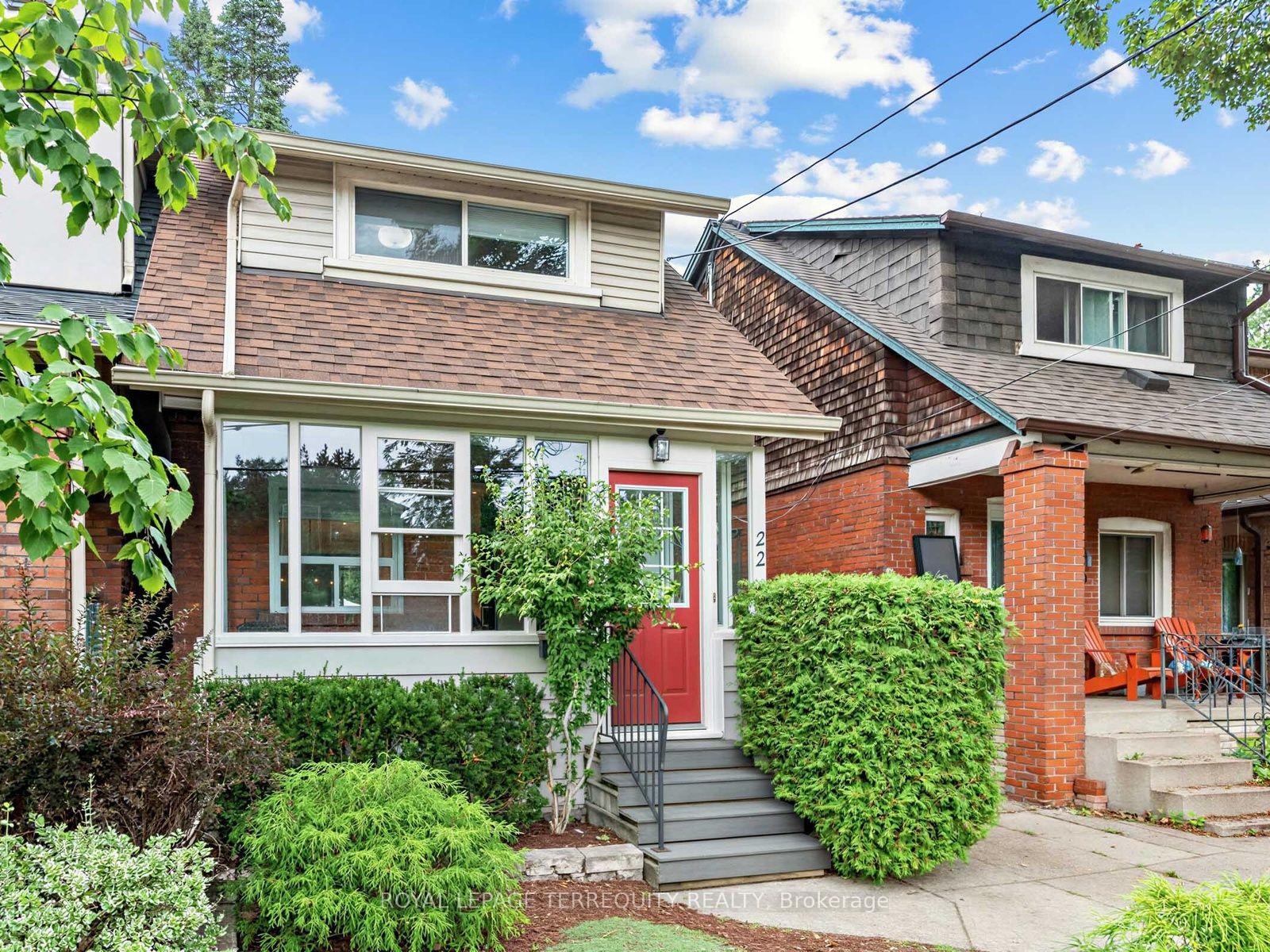 Photo 2 of 22 Montye Avenue, Toronto, Runnymede-Bloor West Village — HOMEH