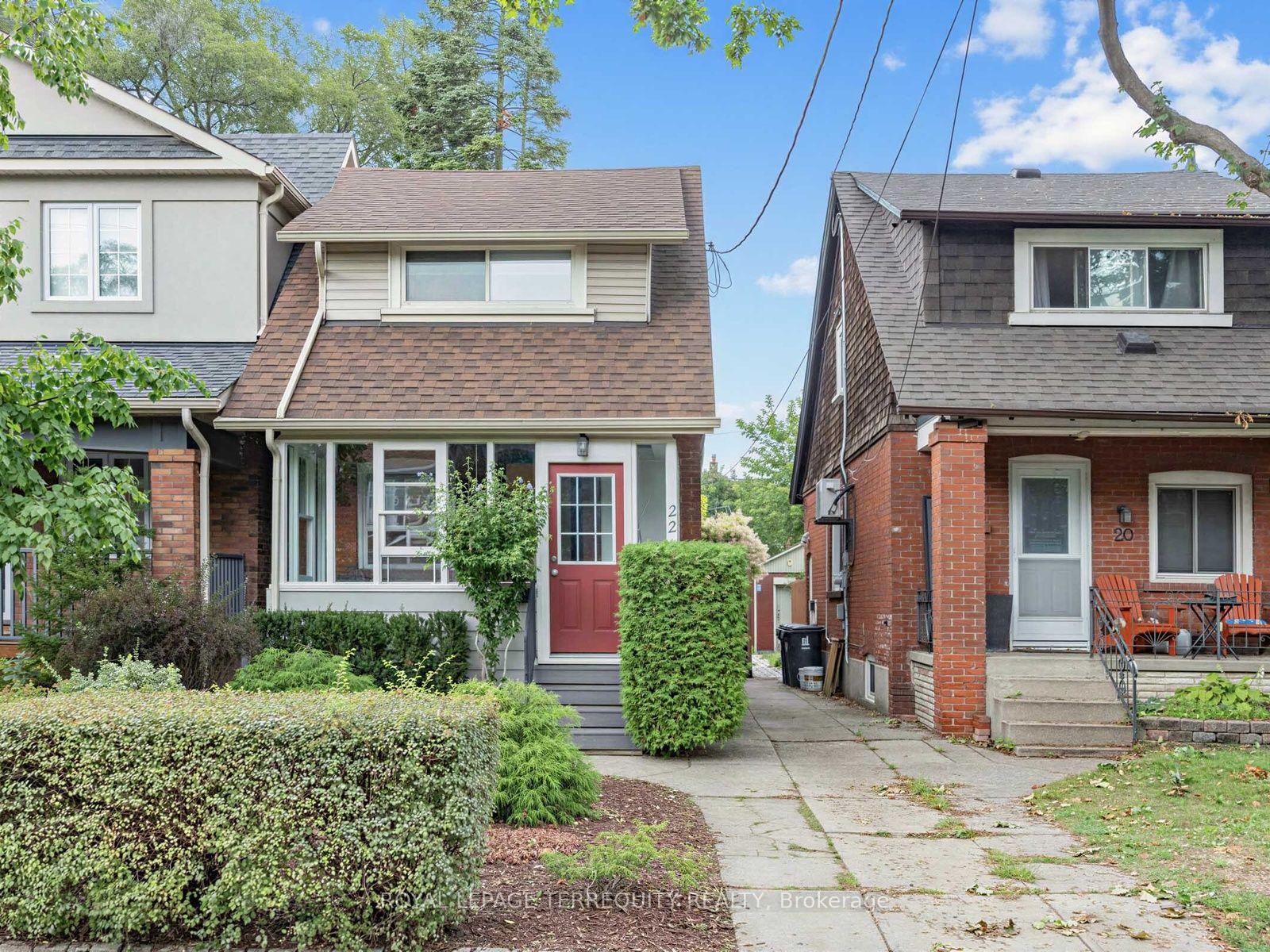 Photo 3 of 22 Montye Avenue, Toronto, Runnymede-Bloor West Village — HOMEH