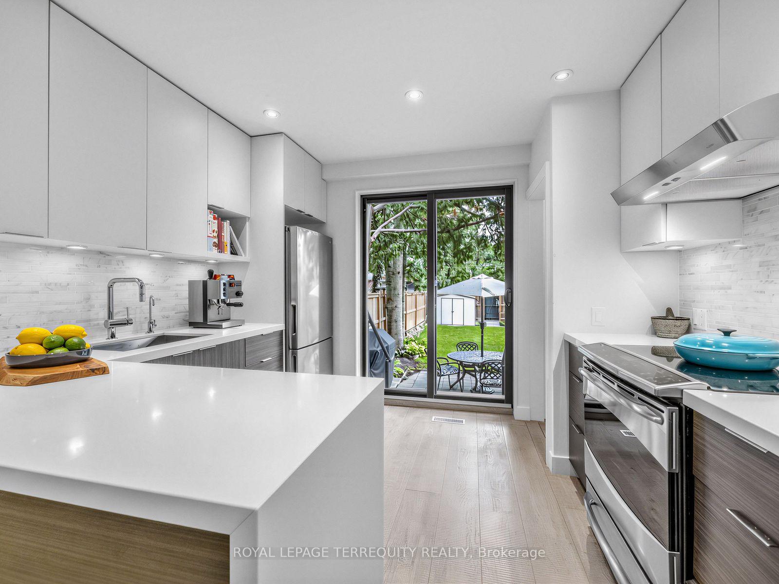 Photo 8 of 22 Montye Avenue, Toronto, Runnymede-Bloor West Village — HOMEH
