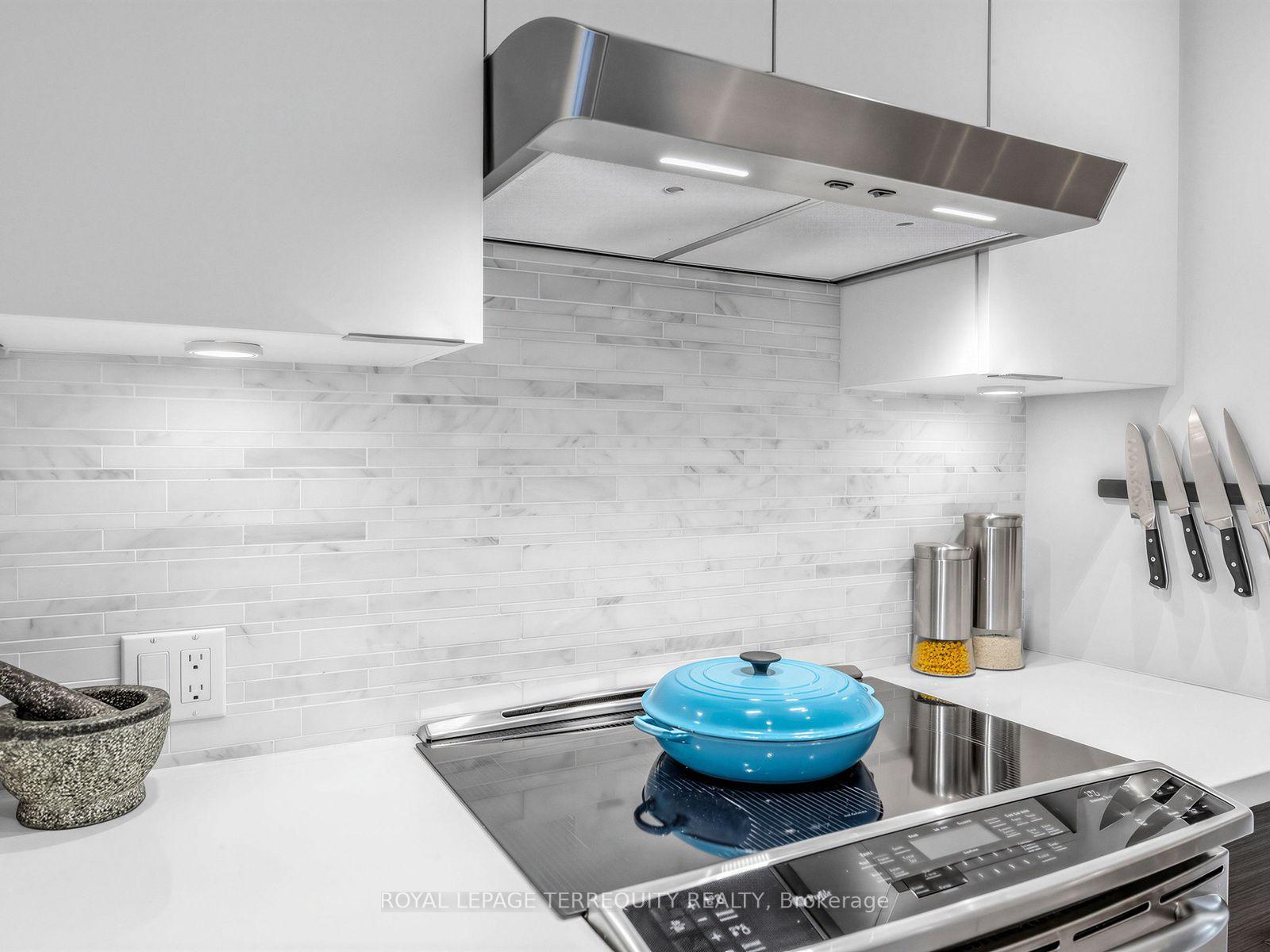 Photo 13 of 22 Montye Avenue, Toronto, Runnymede-Bloor West Village — HOMEH
