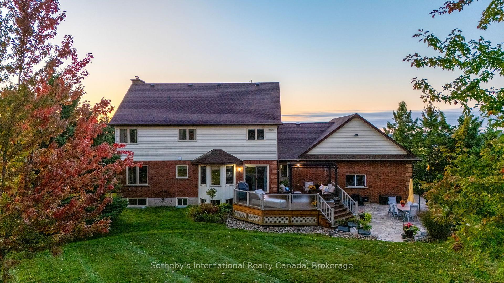Photo 37 of 7262 12/13 Side Road, Clearview, Creemore — HOMEH