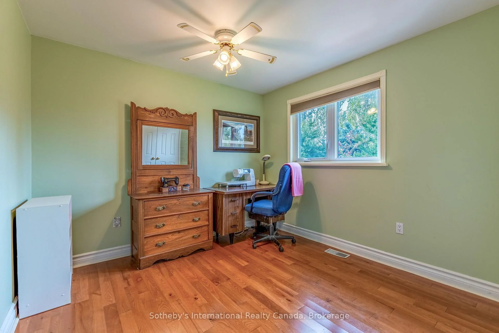 Photo 30 of 7262 12/13 Side Road, Clearview, Creemore — HOMEH