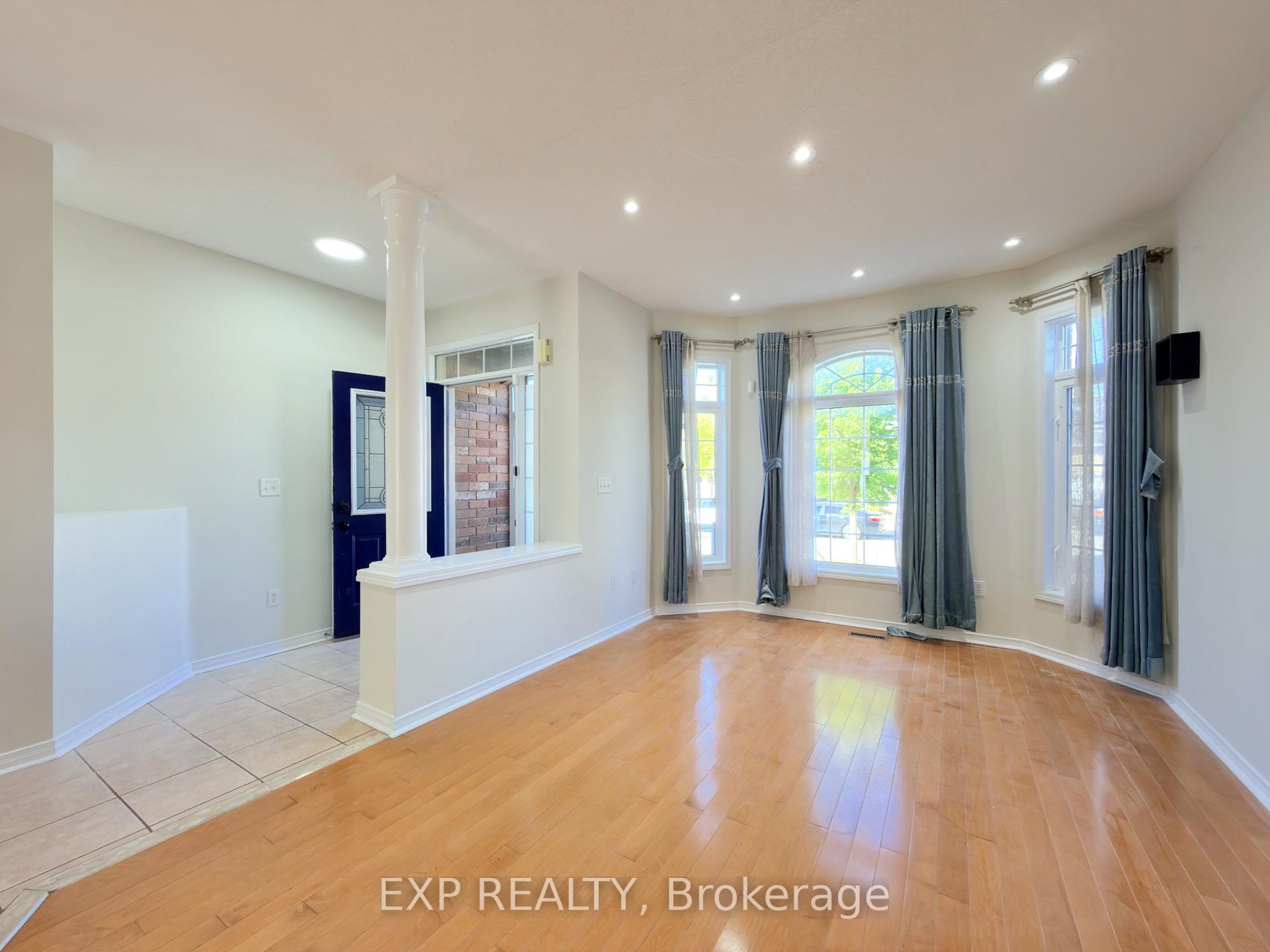 Photo 4 of 7 Davidoff Street, Markham, Wismer — HOMEH