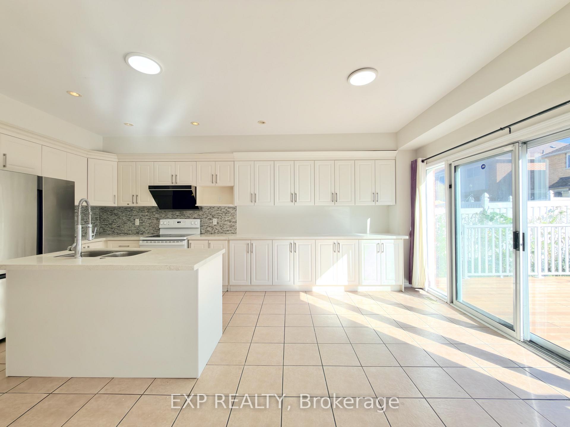 Photo 10 of 7 Davidoff Street, Markham, Wismer — HOMEH