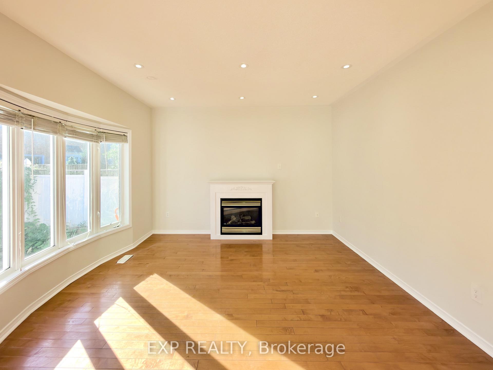 Photo 12 of 7 Davidoff Street, Markham, Wismer — HOMEH