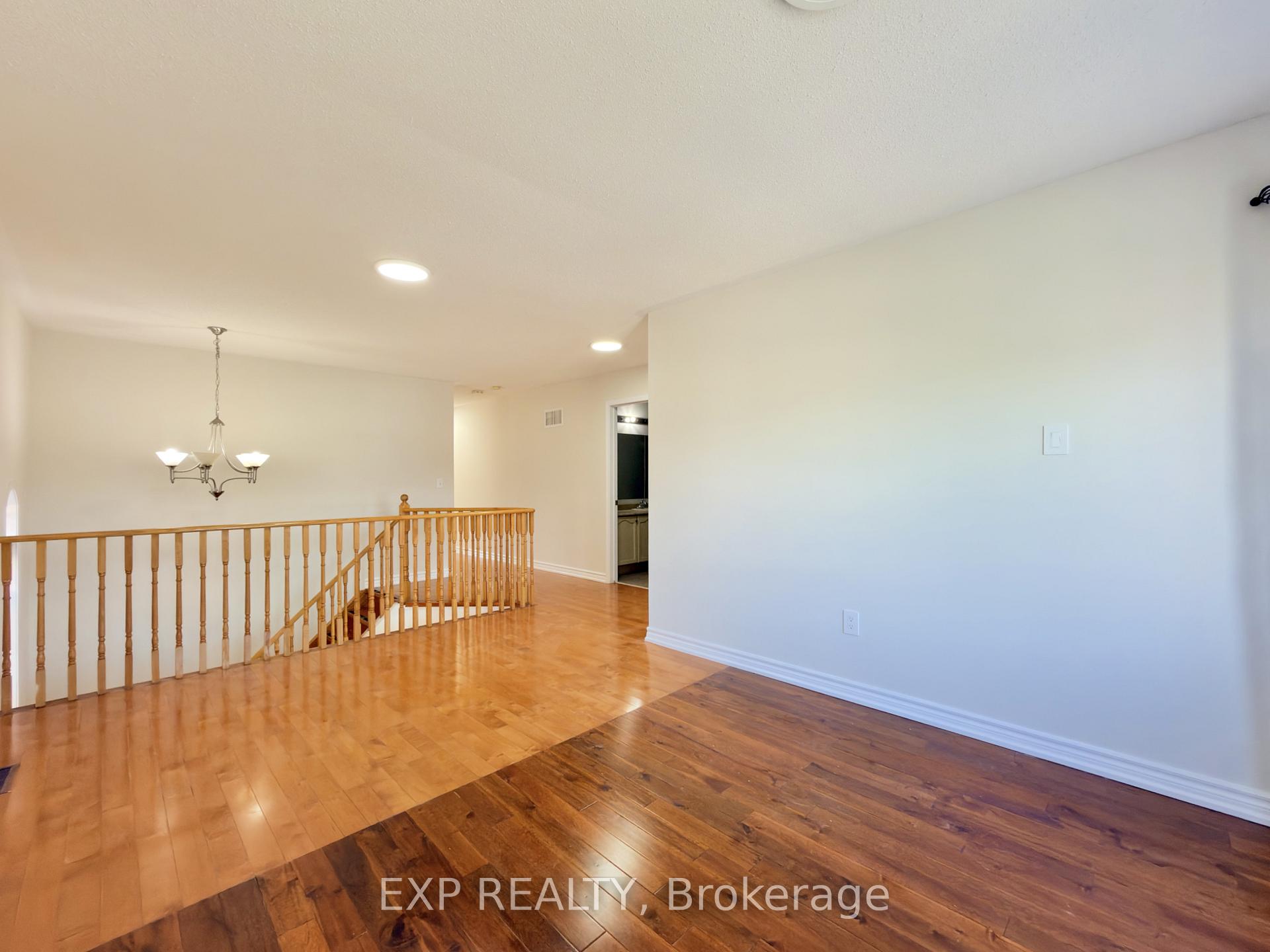 Photo 14 of 7 Davidoff Street, Markham, Wismer — HOMEH