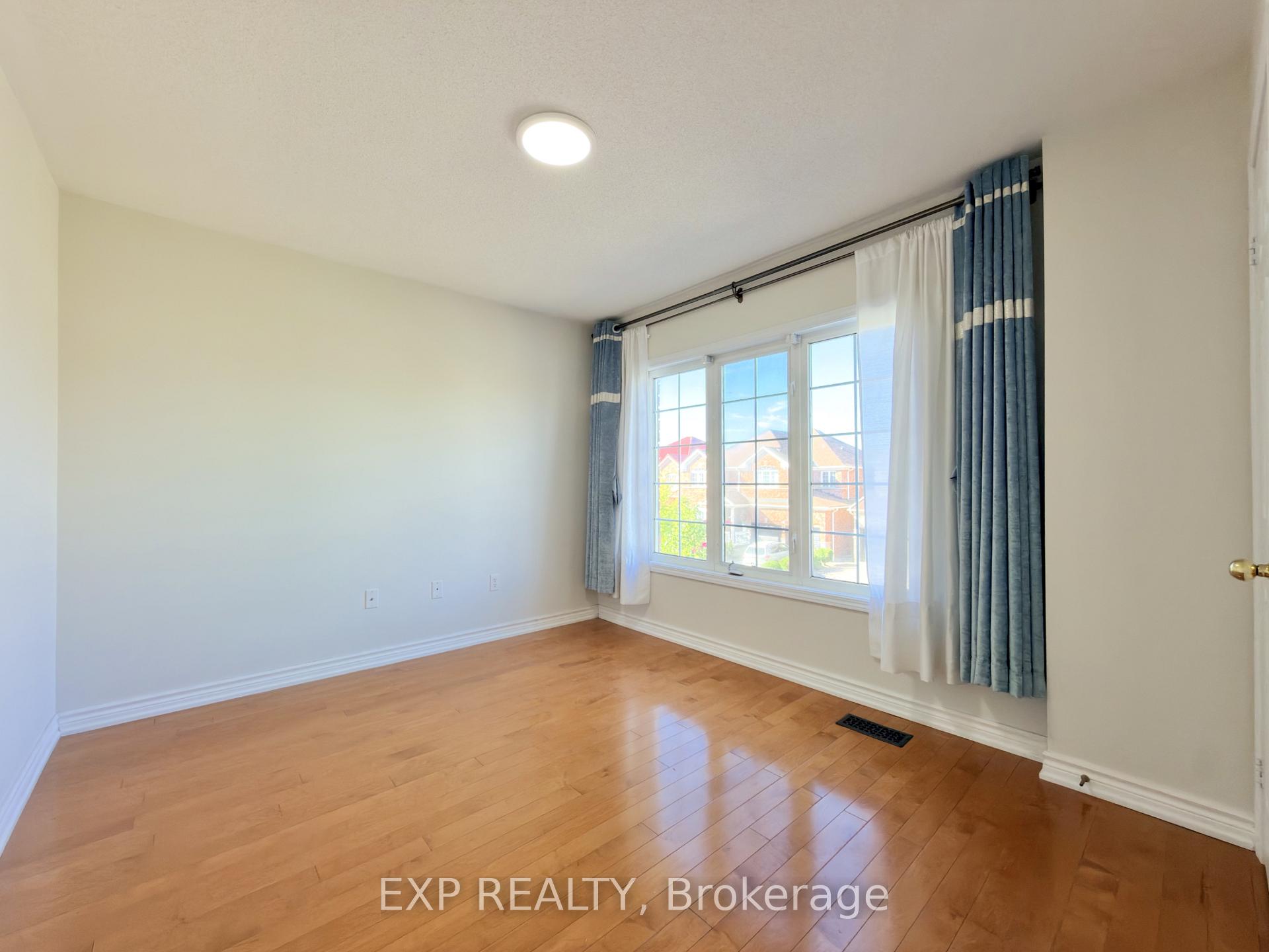 Photo 21 of 7 Davidoff Street, Markham, Wismer — HOMEH