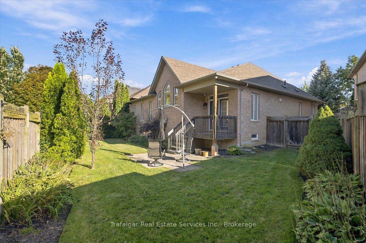 Photo 4 of 208 Butterfly Lane, Oakville, Bronte — HOMEH