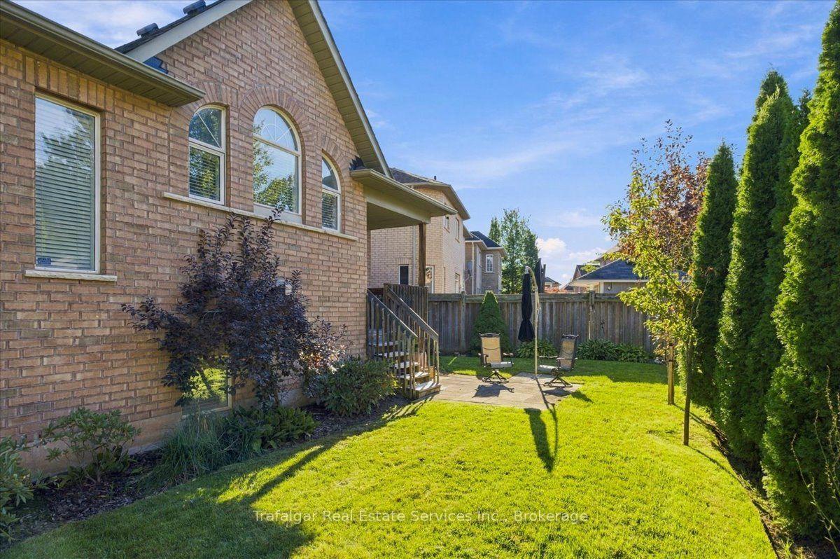 Photo 6 of 208 Butterfly Lane, Oakville, Bronte — HOMEH