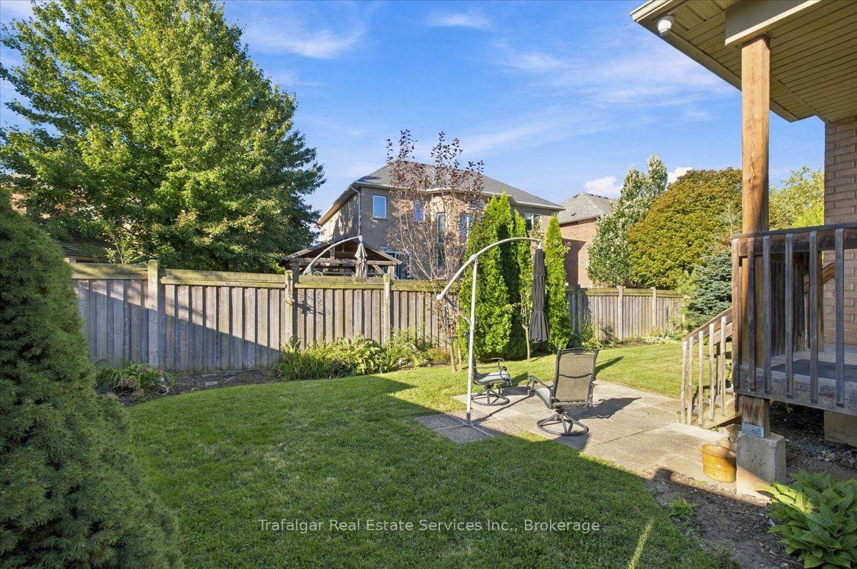 Photo 12 of 208 Butterfly Lane, Oakville, Bronte — HOMEH