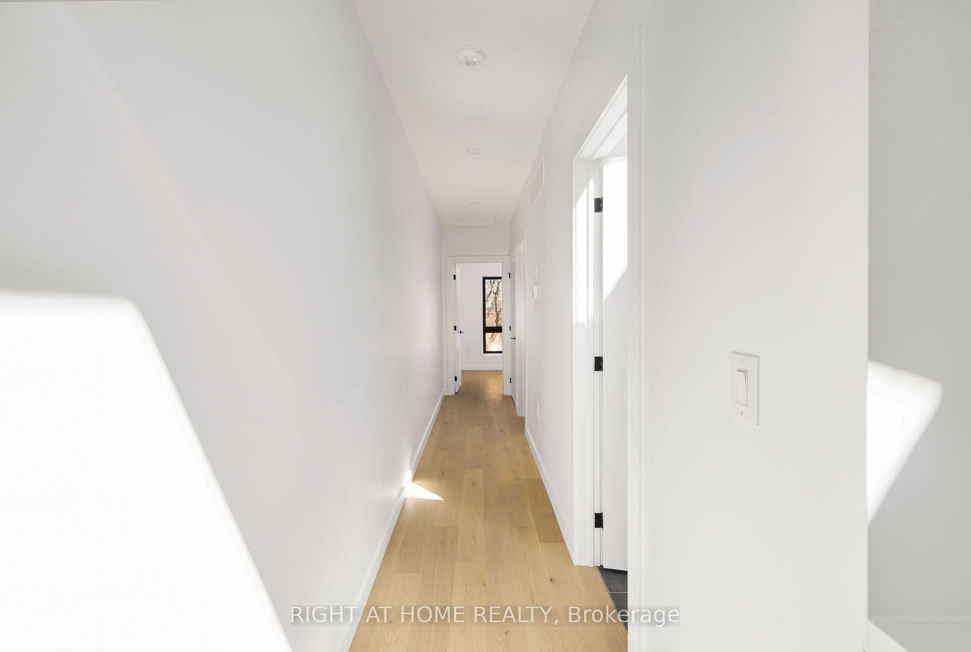 Photo 12 of Unit Upper, 86 Lansdowne Avenue, Toronto, Roncesvalles — HOMEH