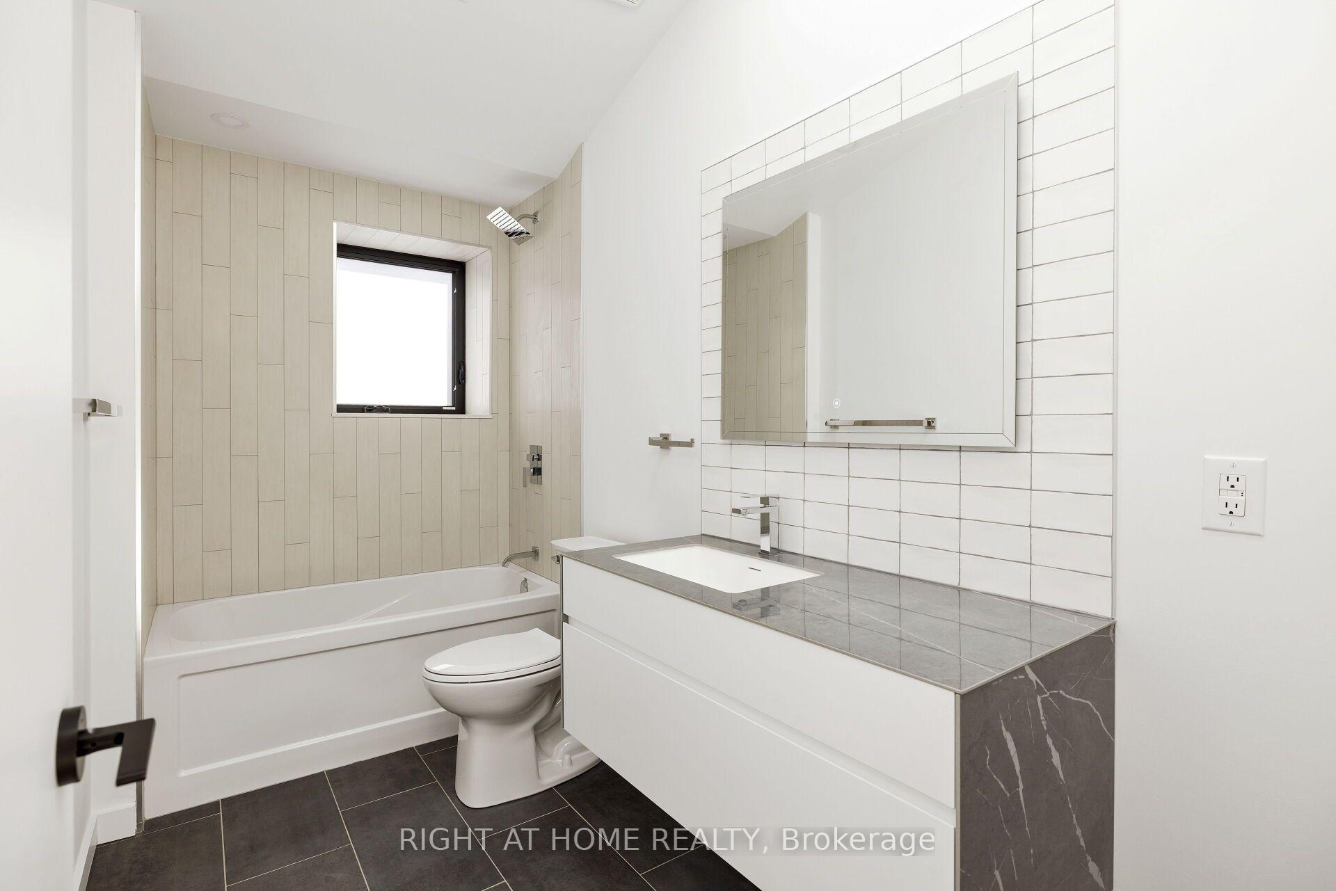 Photo 18 of Unit Upper, 86 Lansdowne Avenue, Toronto, Roncesvalles — HOMEH