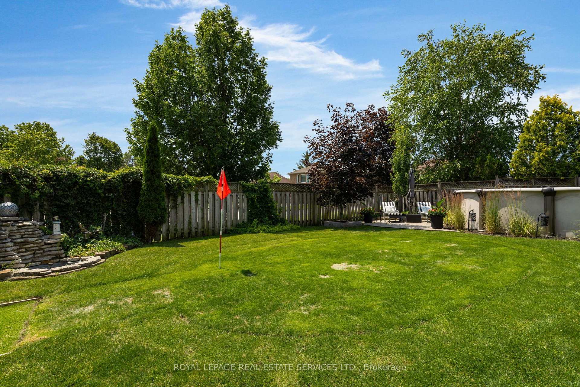 Photo 38 of 619 Glen Cedar Crescent, Innisfil, Rural Innisfil — HOMEH