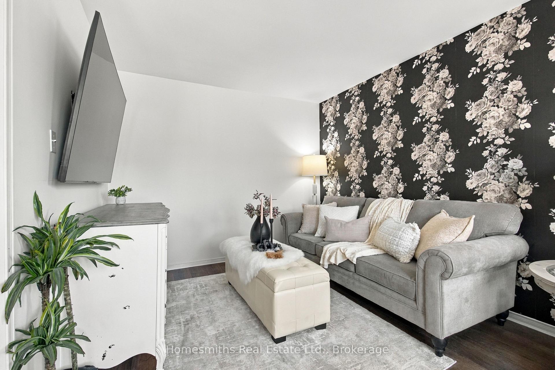 Photo 6 of 45 Granville Drive, Clarington, Courtice — HOMEH