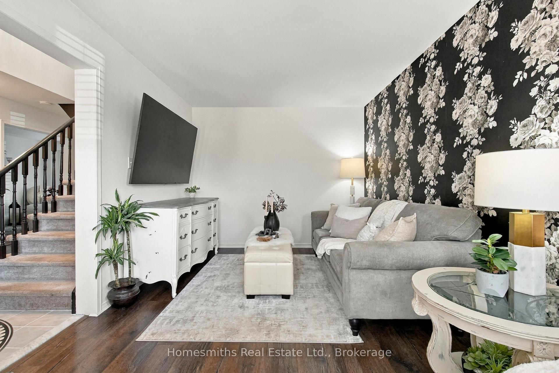 Photo 7 of 45 Granville Drive, Clarington, Courtice — HOMEH
