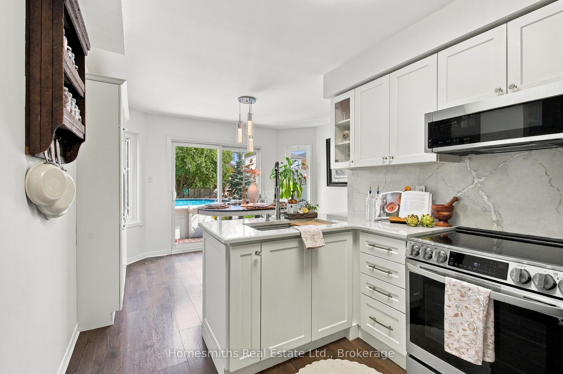 Photo 11 of 45 Granville Drive, Clarington, Courtice — HOMEH