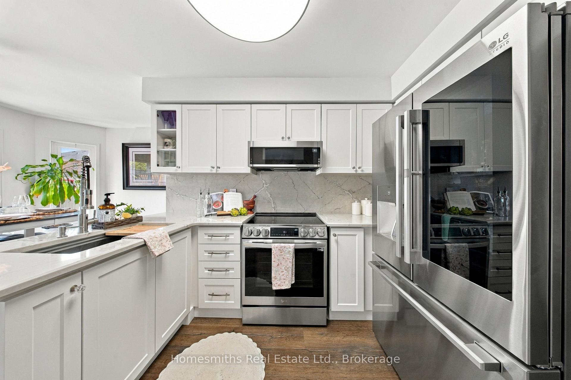 Photo 12 of 45 Granville Drive, Clarington, Courtice — HOMEH