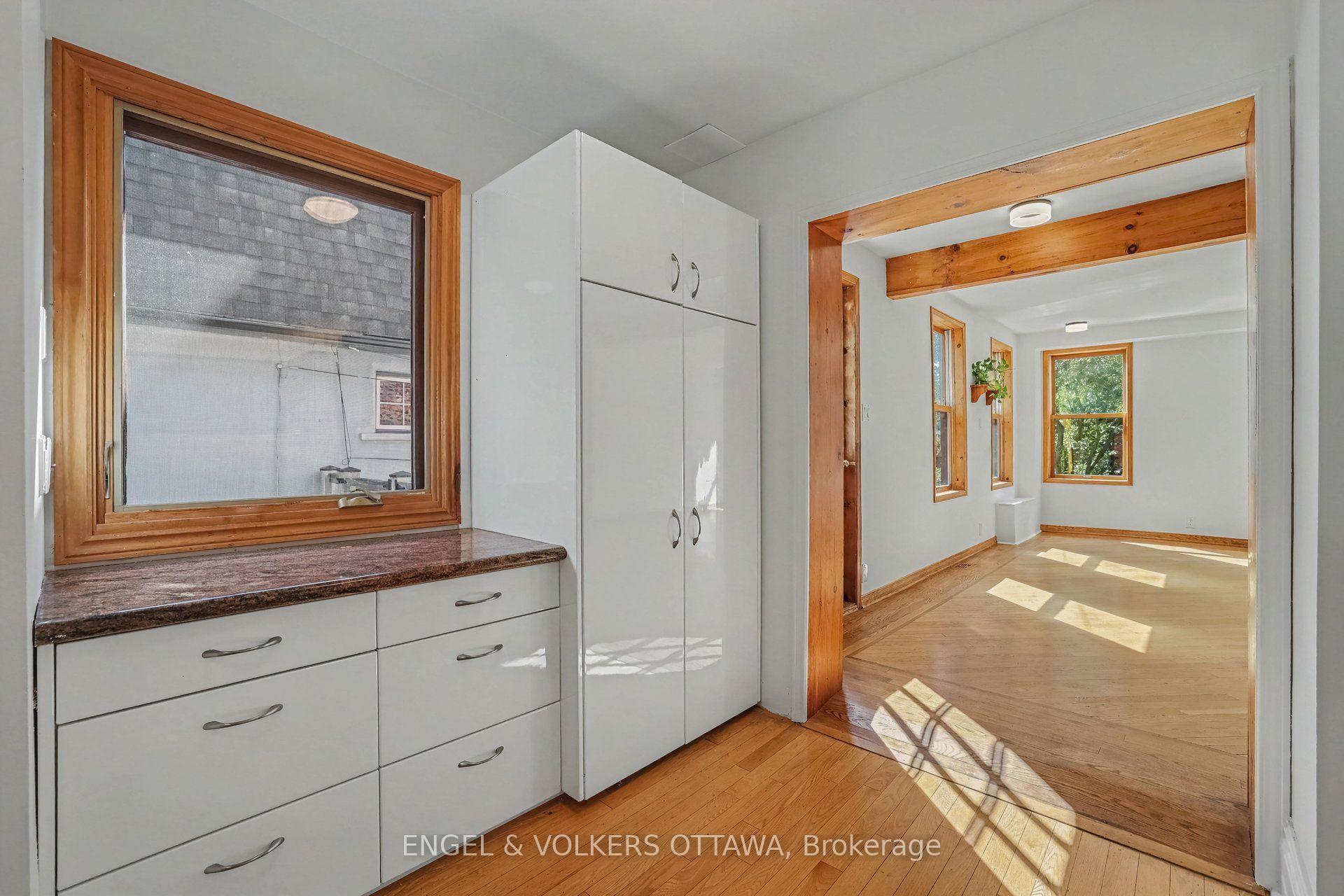 Photo 18 of 38 Rockcliffe Way, Ottawa, Lindenlea — HOMEH