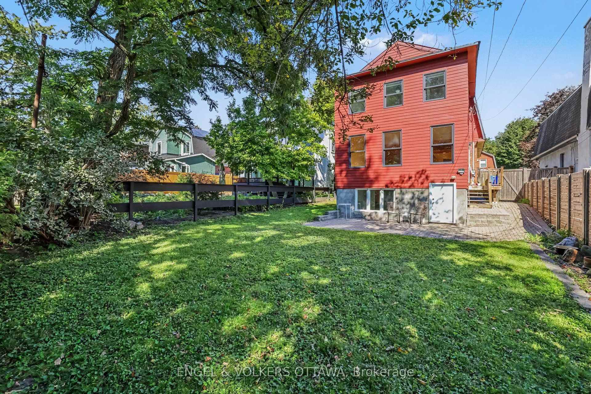 Photo 39 of 38 Rockcliffe Way, Ottawa, Lindenlea — HOMEH