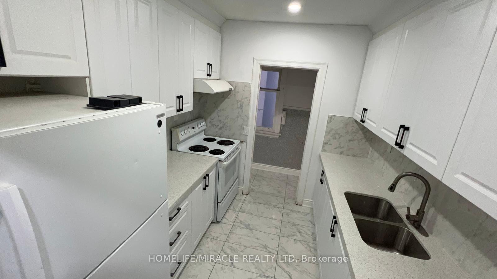 Photo 1 of 213 Queen Street W, Brampton, Downtown Brampton — HOMEH