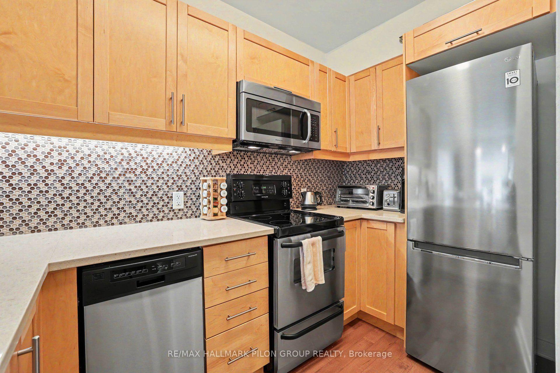 Photo 4 of Unit 619, 300C Lett Street, Ottawa, West Centre Town — HOMEH