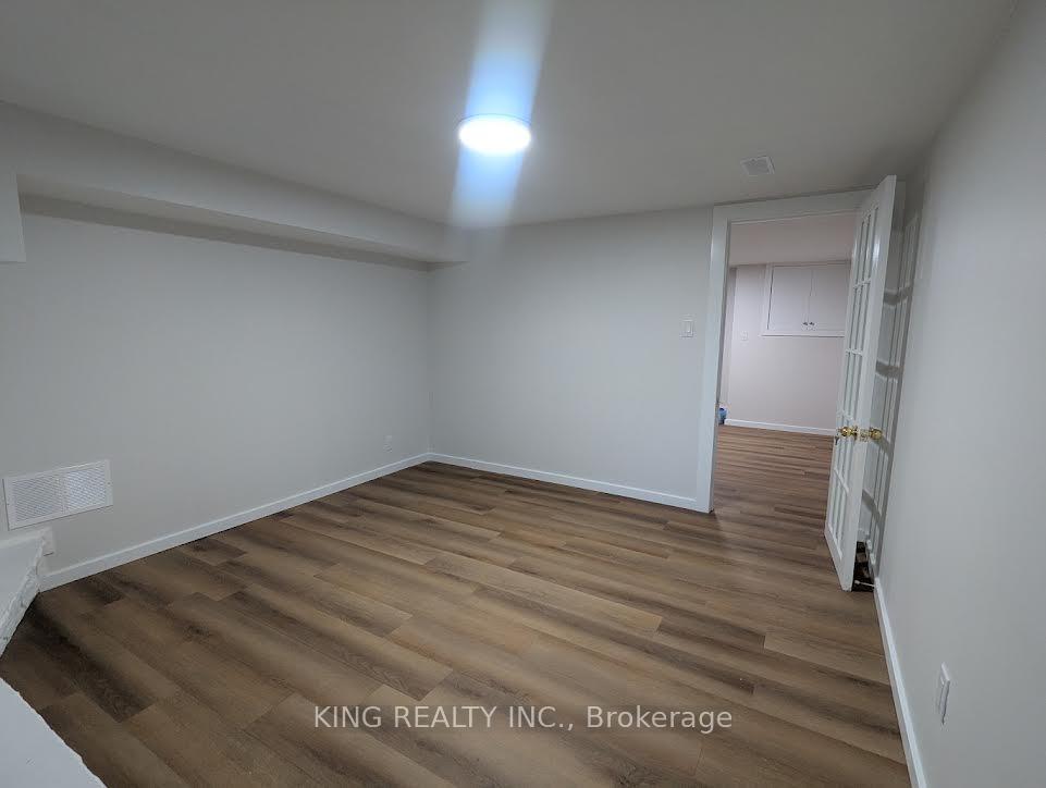Photo 12 of 15 Roxaline Street, Etobicoke, Humber Heights — HOMEH
