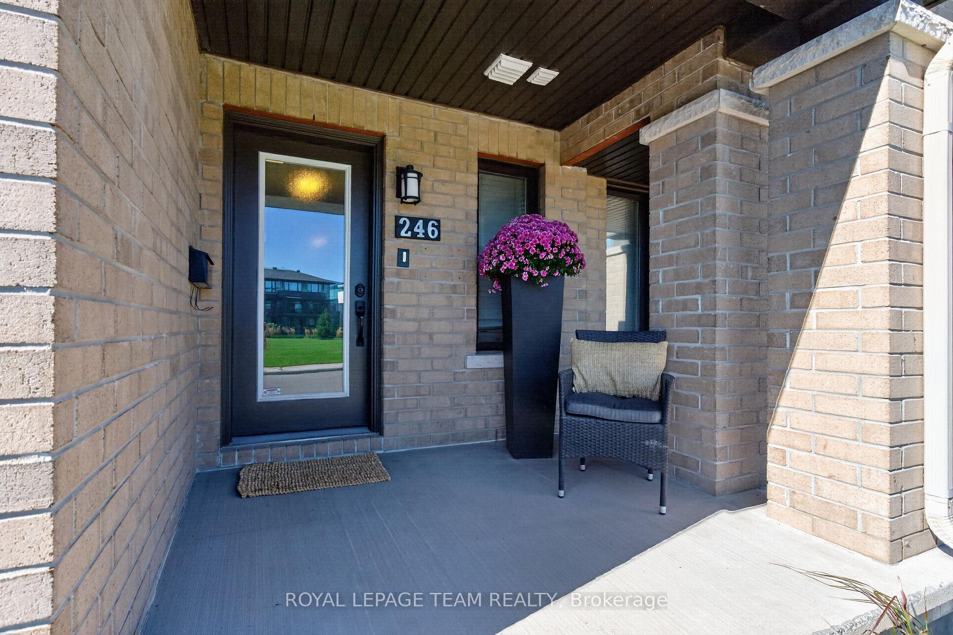 Photo 5 of 246 Leather Leaf Terrace, Ottawa, Barrhaven - Longfields — HOMEH