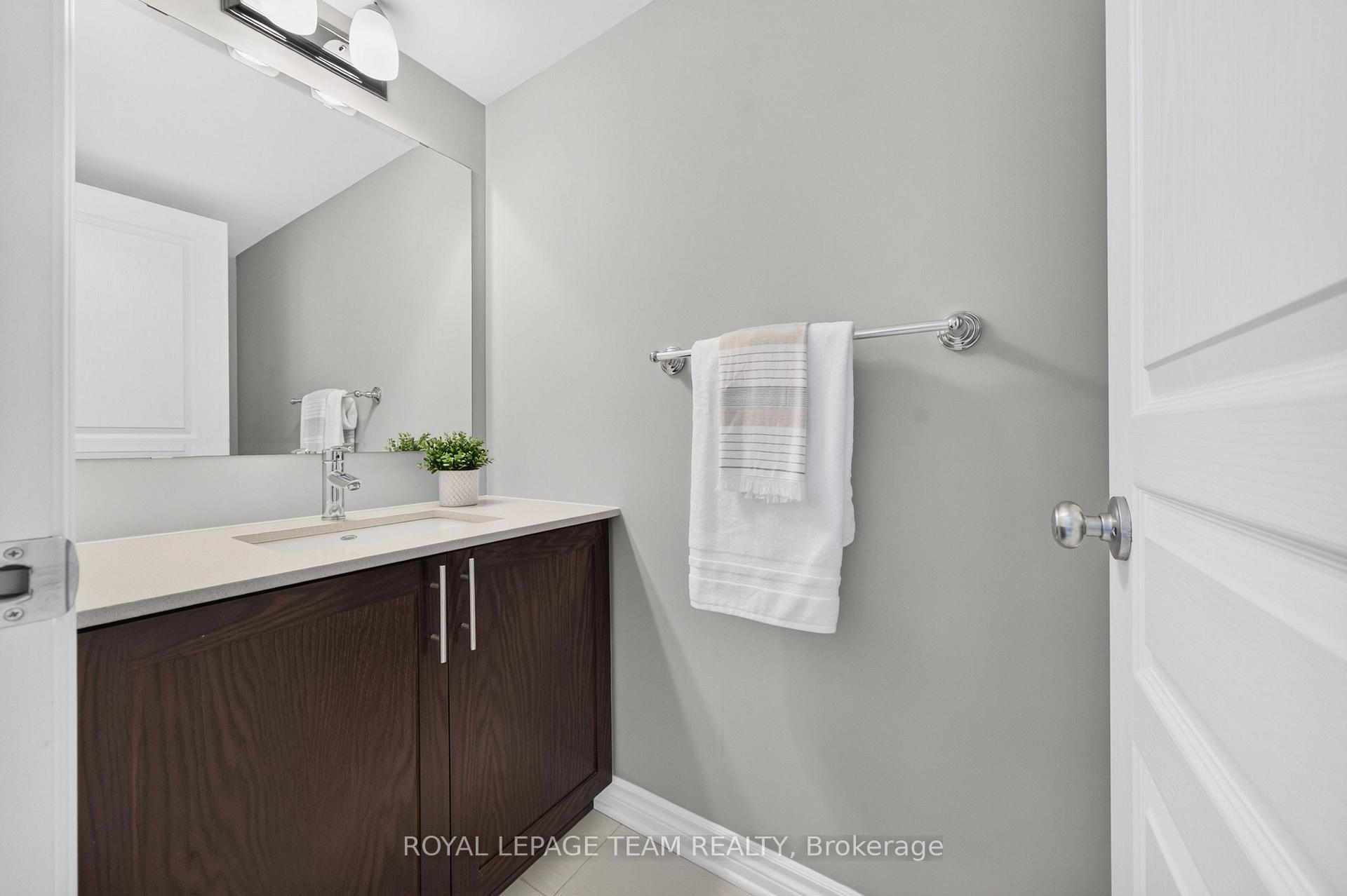 Photo 9 of 246 Leather Leaf Terrace, Ottawa, Barrhaven - Longfields — HOMEH