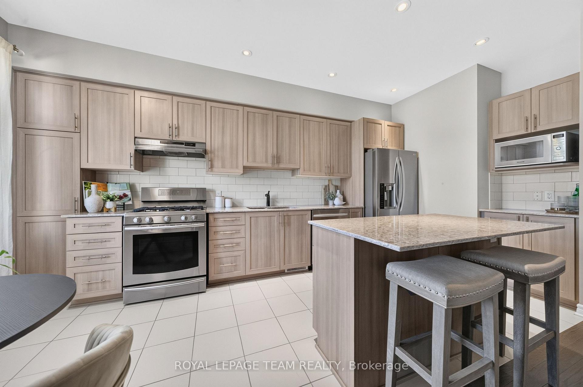 Photo 30 of 246 Leather Leaf Terrace, Ottawa, Barrhaven - Longfields — HOMEH