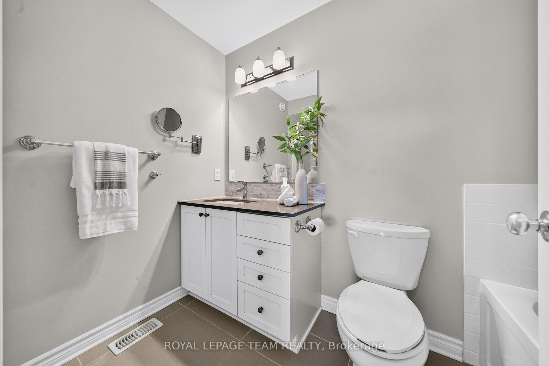 Photo 45 of 246 Leather Leaf Terrace, Ottawa, Barrhaven - Longfields — HOMEH