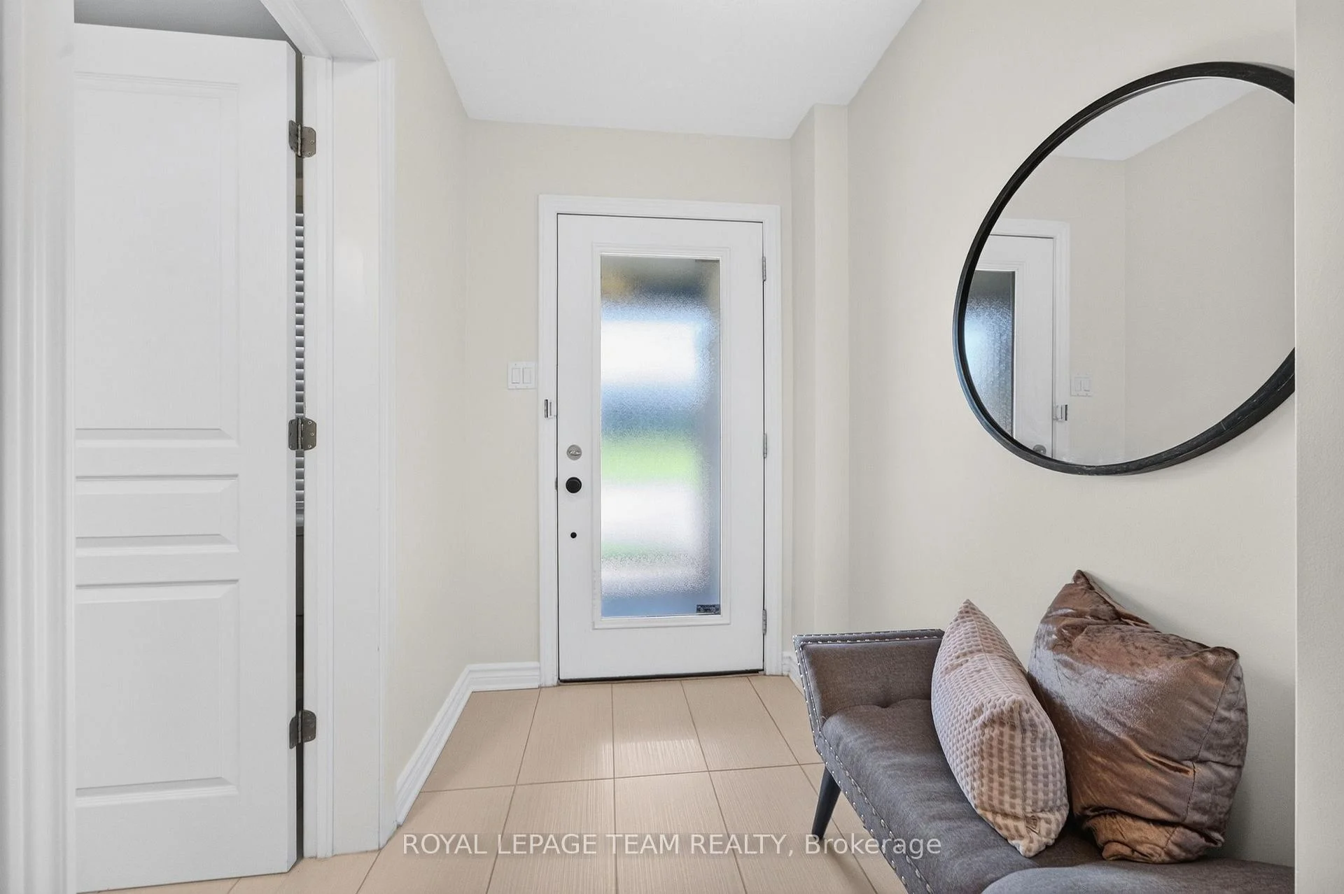 Photo 7 of 246 Leather Leaf Terrace, Ottawa, Barrhaven - Longfields — HOMEH